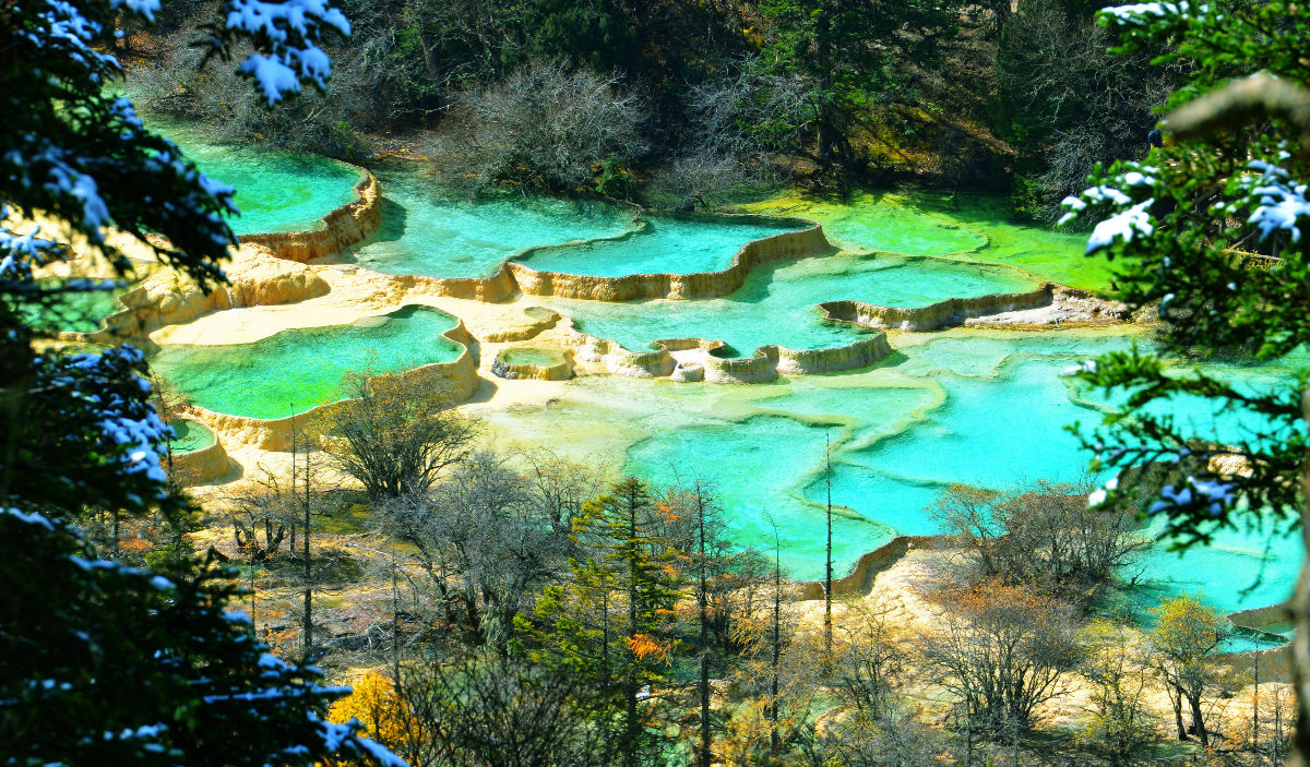 經(jīng)典四川全景游·成都-九寨溝-黃龍-熊貓樂園-峨眉山-寬窄巷子雙飛7日游