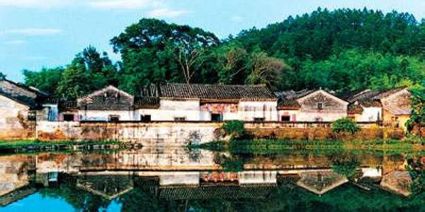 萬(wàn)綠湖、龍?jiān)礈厝?、農(nóng)夫山泉、野人谷、大峽谷漂流二天經(jīng)典游A線(xiàn)