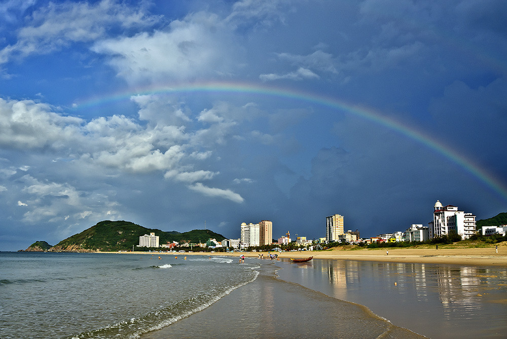 江門(mén)、陽(yáng)江禪龍峽漂流、溫泉、海陵島十里銀灘、漁家樂(lè)兩天游
